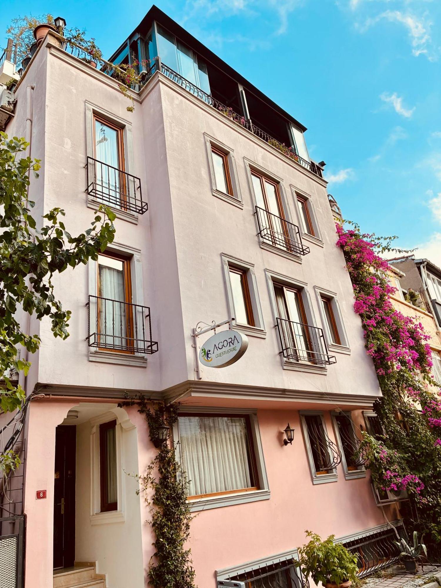 Hotel Agora